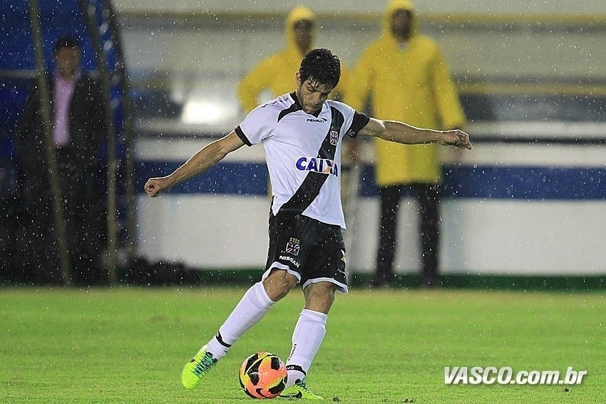 Relembre os maiores cobradores de falta do Brasil