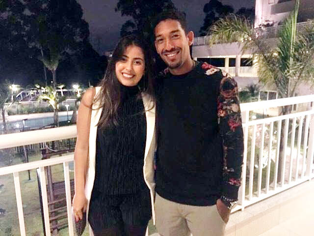 Namoradas homenageiam boleiros no Dia dos Namorados