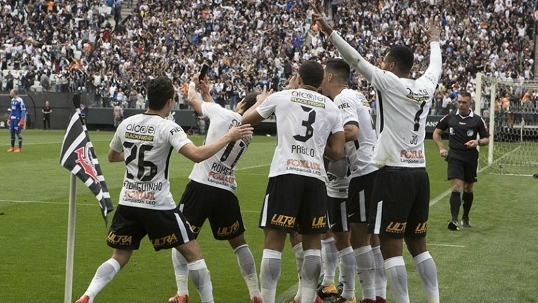 Corinthians vence o Fluminense de virada e &eacute; heptacampe&atilde;o brasileiro