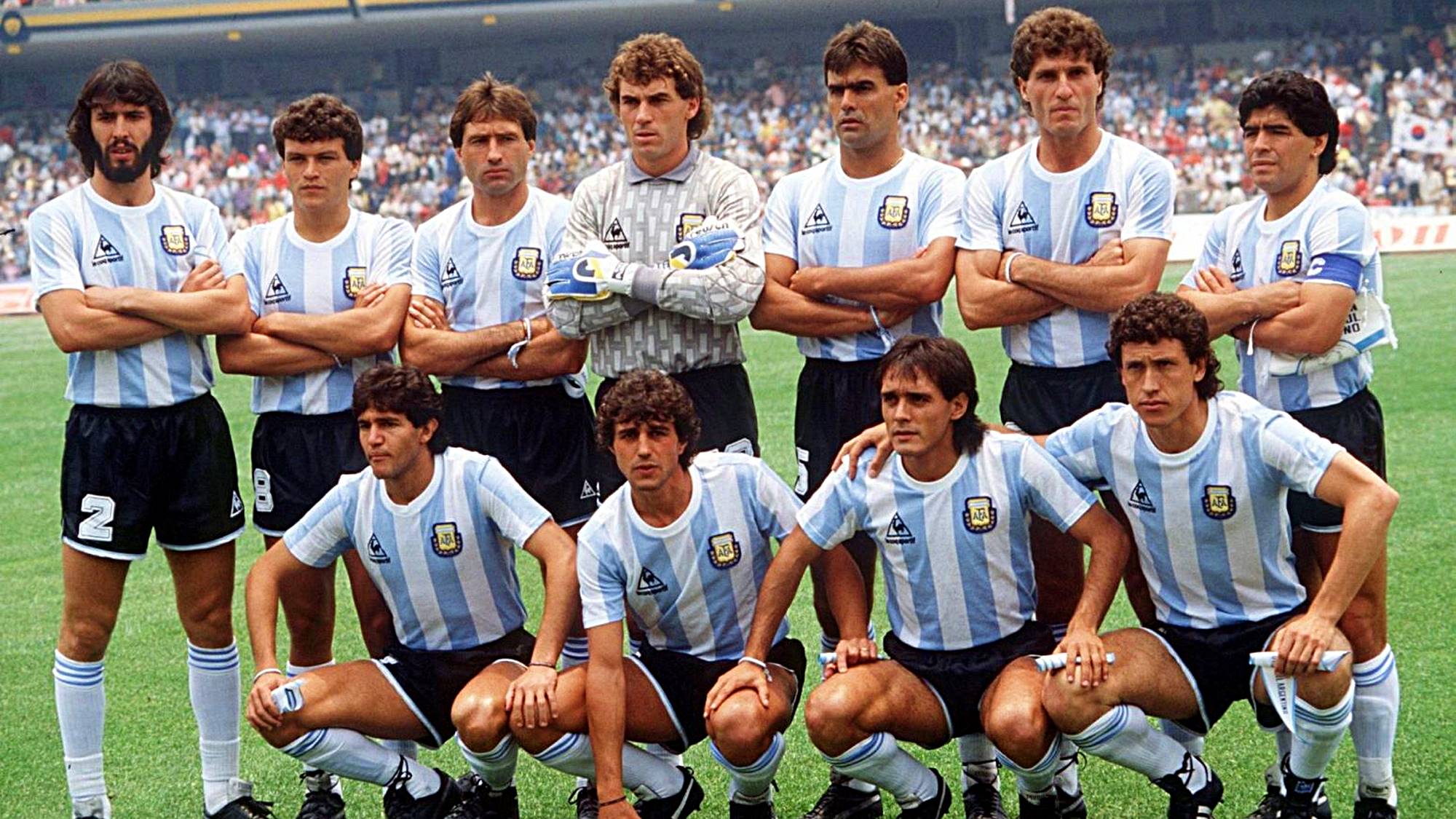 Passaporte R&uacute;ssia &ndash; Pol&ecirc;micas e a eterna &ldquo;mano de Dios&rdquo;