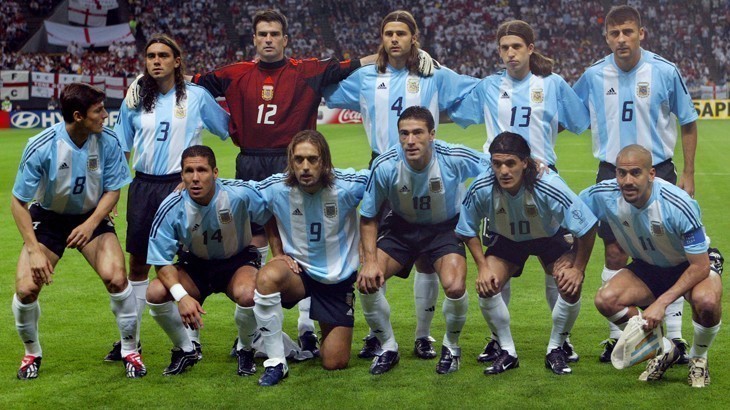 Passaporte R&uacute;ssia - Pol&ecirc;micas e a eterna "mano de Dios"