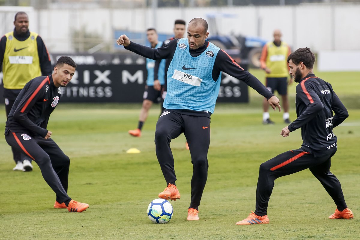 Internacional x Corinthians - Olho vivo na "lei do ex"