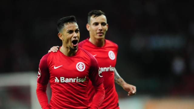 Lucca quebra jejum e Inter vence a Chape no Beira-Rio