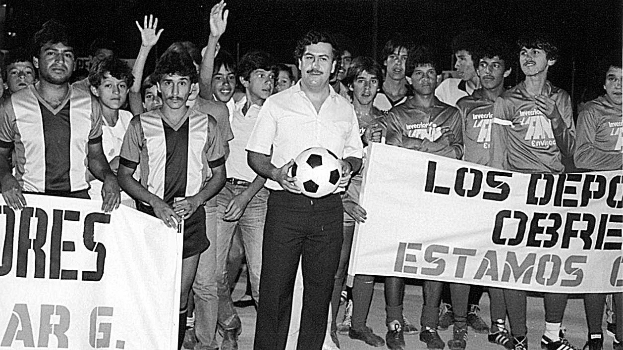 Passaporte R&uacute;ssia &ndash; O narcotr&aacute;fico de Pablo Escobar eleva a Col&ocirc;mbia a outro patamar