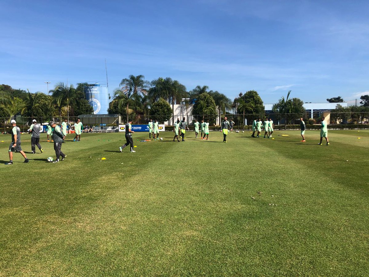 América-MG x Chapecoence - A corrida contra a degola já começou