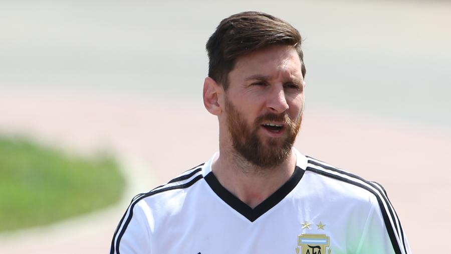 Messi completou 31 anos neste domingo e espera ganhar de presente a classifica&ccedil;&atilde;o (Reprodu&ccedil;&atilde;o/Gabriel Rossi/Getty Images)