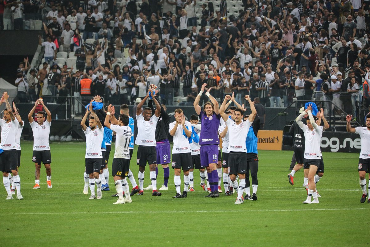 Com gol de Pedrinho, Corinthians est&aacute; na final da Copa do Brasil