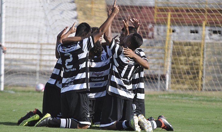 Palmeiras vence, mas XV de Piracicaba &eacute; quem lidera grupo 13 da Copinha