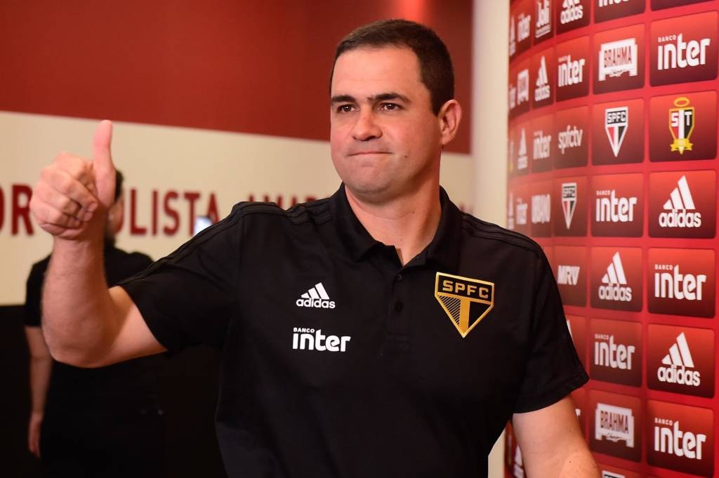 Nomes oferecidos e especulações: saiba quem são os treinadores cogitados no São Paulo