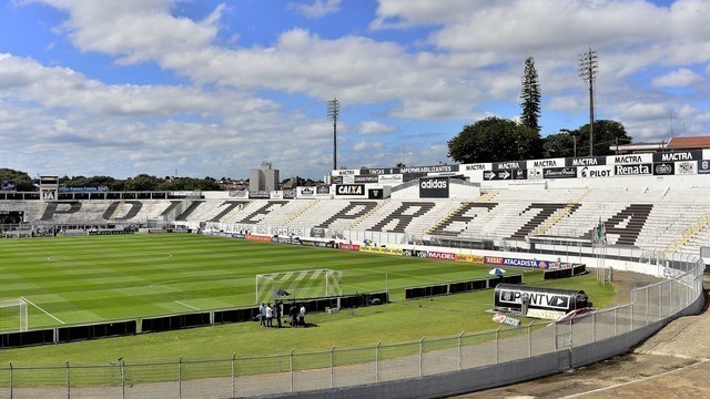 Ponte Preta x Vasco se enfrentam nesta terça-feira (9)