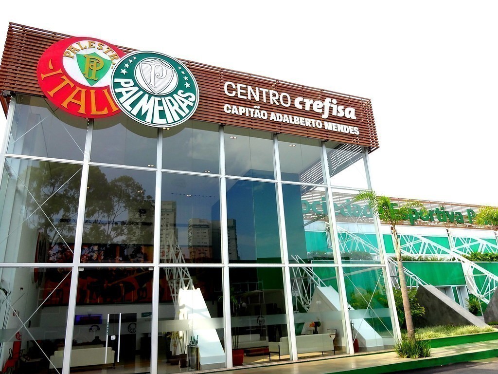 Destaque al&eacute;m do futebol: Mois&eacute;s, do Palmeiras, brilha nas mesas do poker