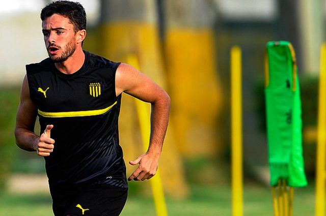 Atlético-MG contrata lateral-esquerdo uruguaio Lucas Hernández