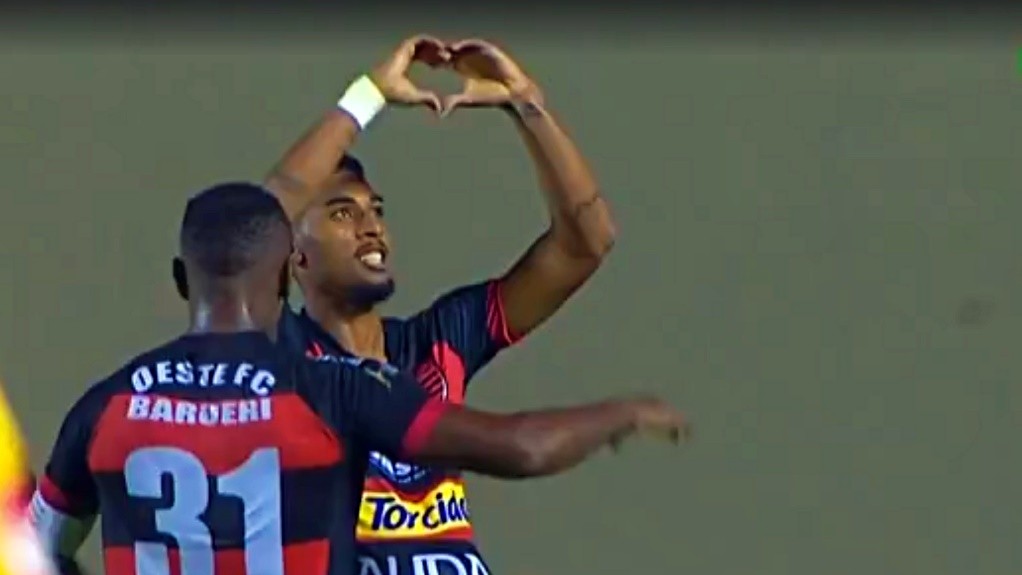 Sai zica! Fábio marca no fim e dá respiro ao Oeste na Série B