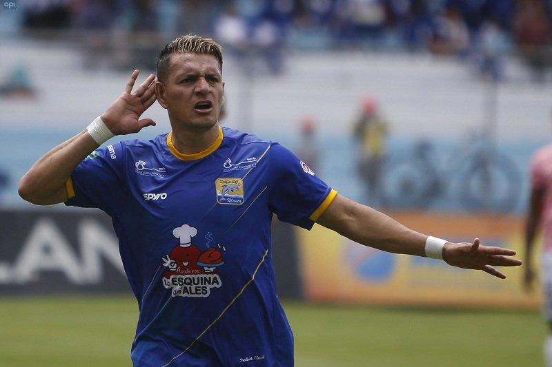 Vasco tenta contratar o centroavante Carlos Garc&eacute;s