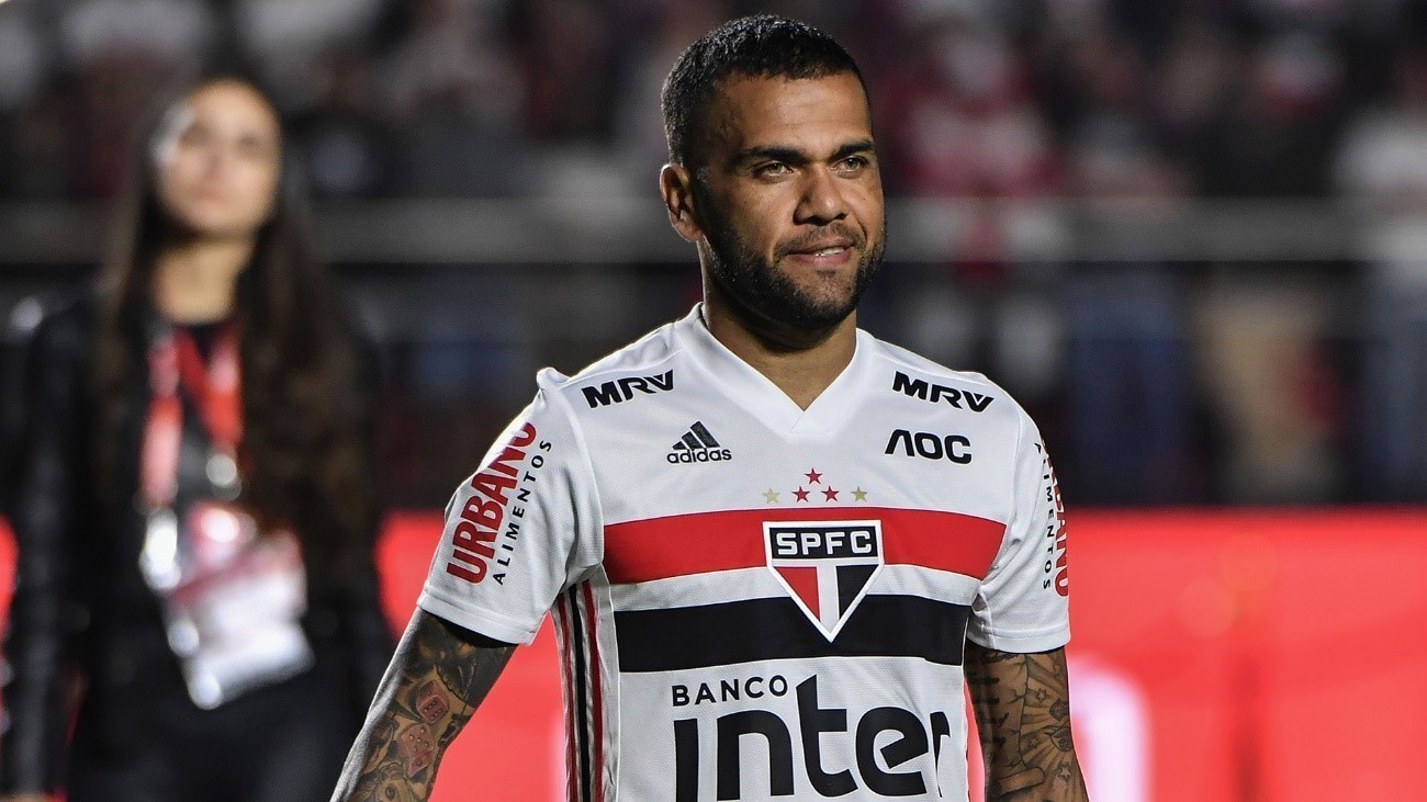 Curiosidades sobre Daniel Alves, o novo camisa 10 do São Paulo
