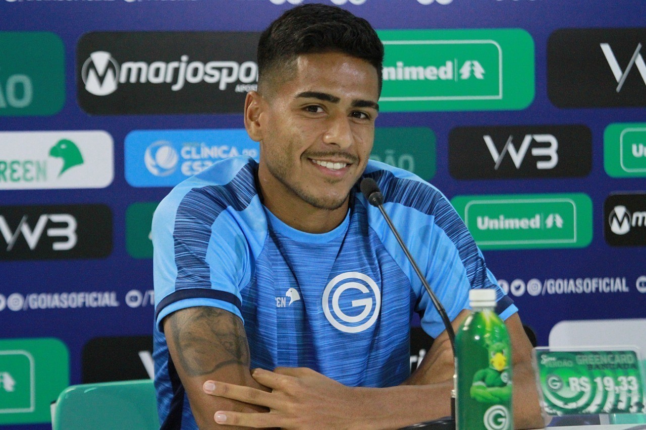 Goi&aacute;s busca renova&ccedil;&atilde;o do atacante Kaio Nunes