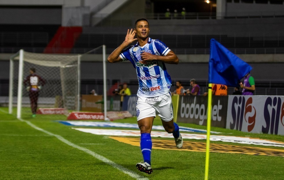 Ricardo Bueno est&aacute; prestes a fechar contrato com time tailand&ecirc;s