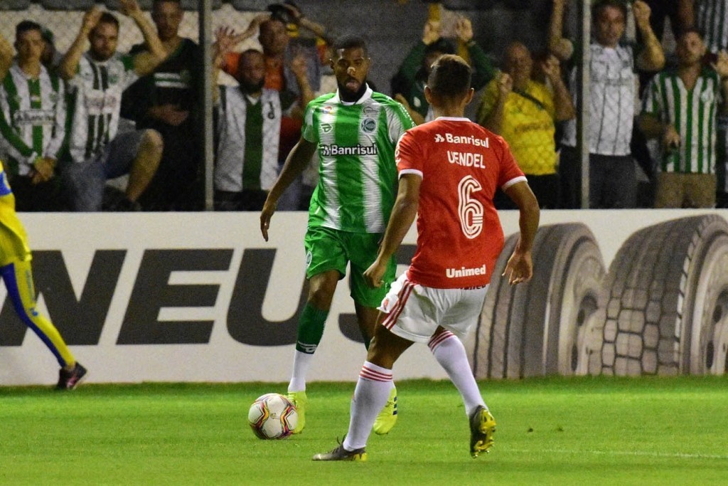 Juventude goleia no Ga&uacute;cho e Caxias segue na ponta do grupo B