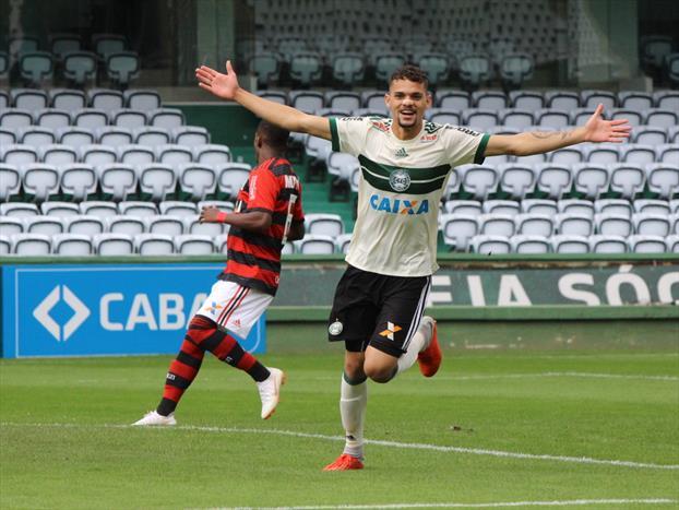 Coritiba empresta promessa ao RB Brasil