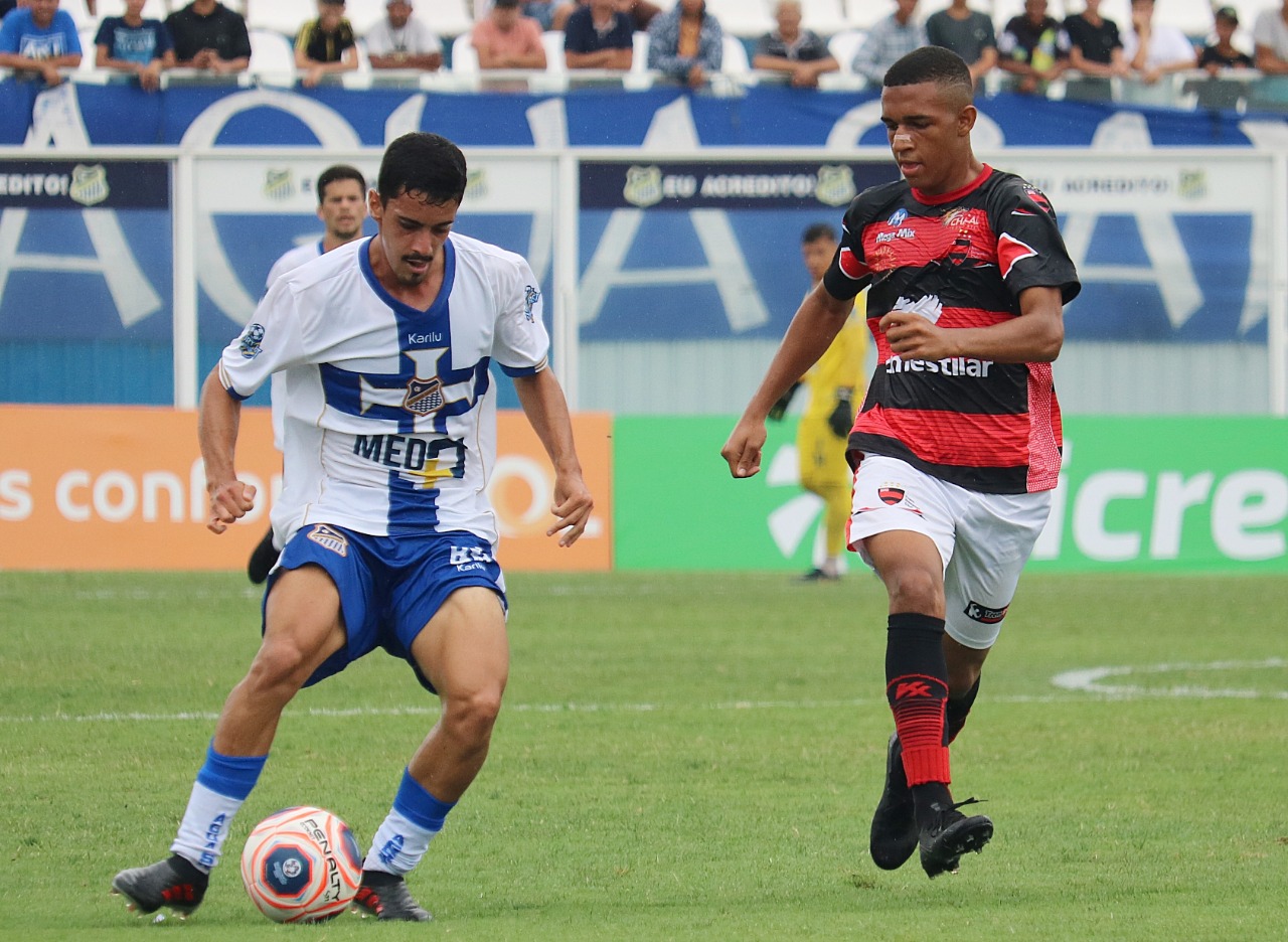 Trem empata com &Aacute;gua Santa no apagar da luzes em estreia na Copinha