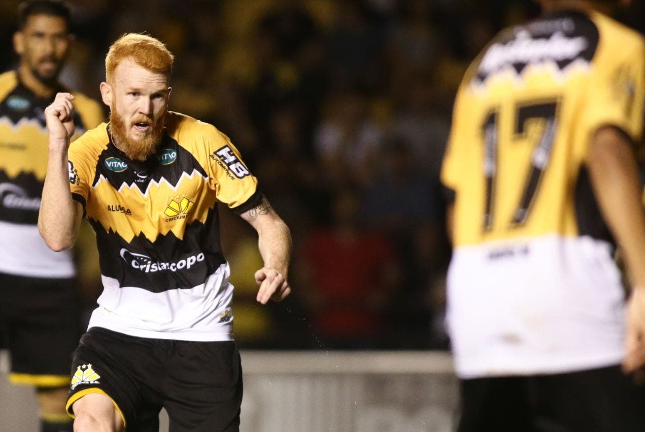 Cruzeiro quer &ldquo;aquecer&rdquo; elenco com Foguinho e quinteto paulista