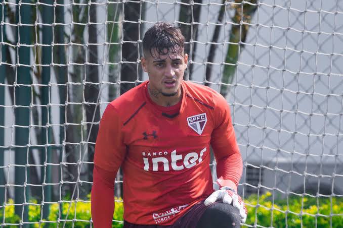 S&atilde;o Paulo v&ecirc; futuro de goleiro Jean incerto