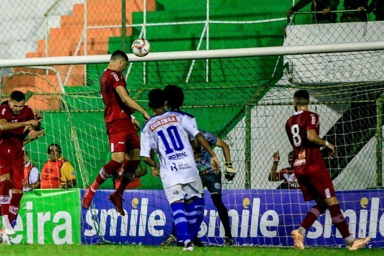CRB vence o Jaciob&aacute; de virada por 2&times;1