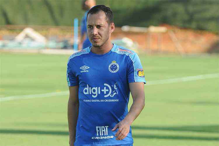 Livre, Rodriguinho negocia com o Bahia