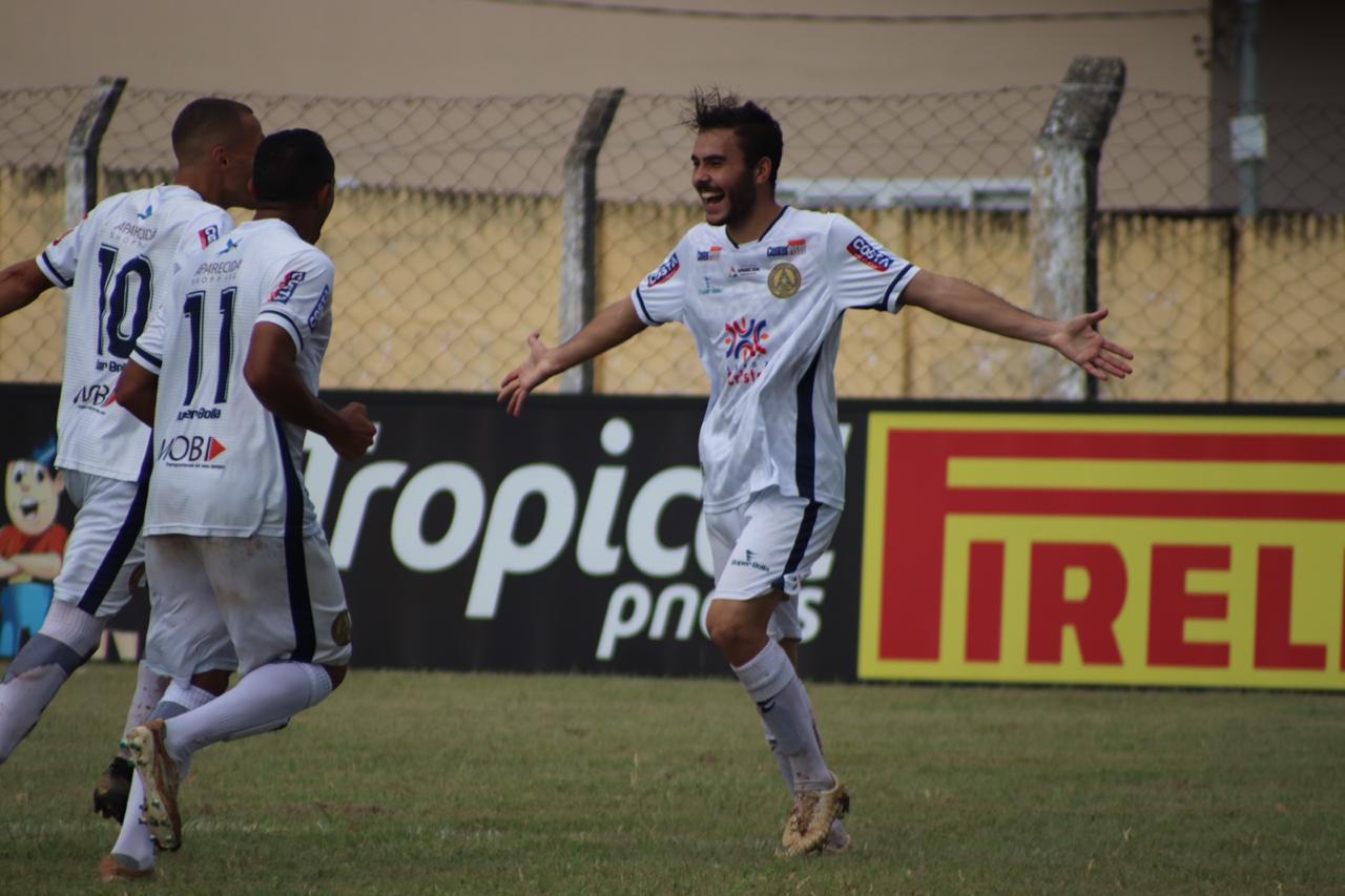 Aparecidense e Ipor&aacute; vencem, e Goian&eacute;sia trope&ccedil;a pelo Goian&atilde;o