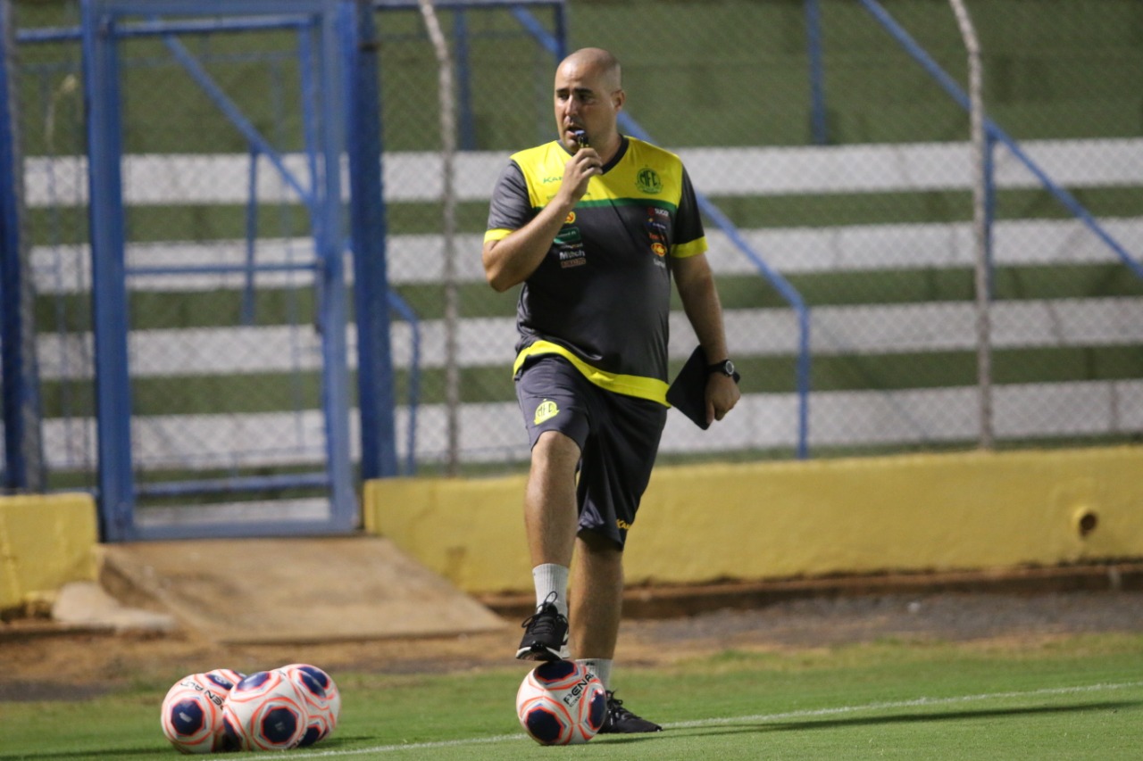 Técnico do Mirassol, Ricardo Catalá comenta a importância da vitória contra o Oeste