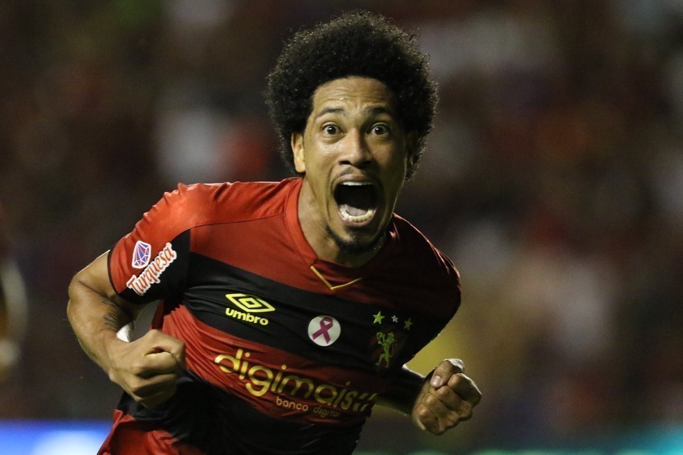 Parab&eacute;ns ao artilheiro: Hernane Brocador, 34 anos