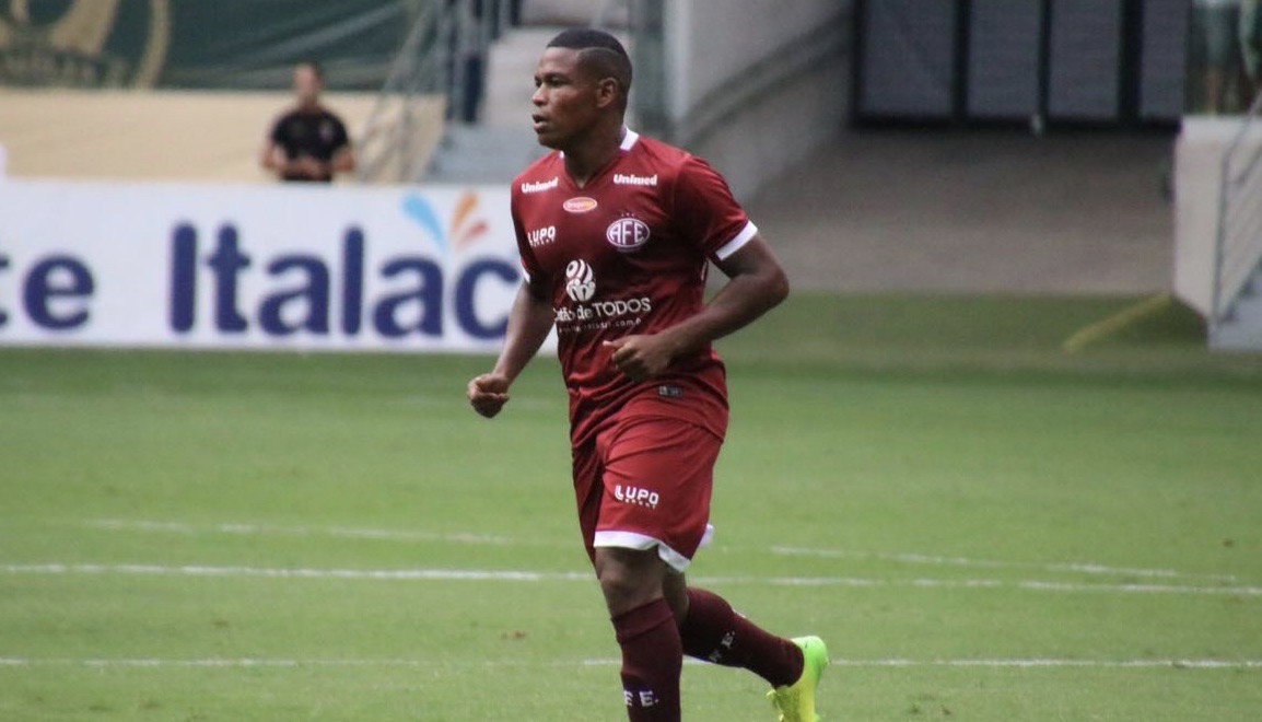 Alan Mineiro pode trocar Vila Nova por CRB ou Ferrovi&aacute;ria