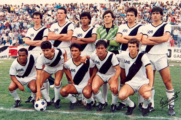 Danubio campe&atilde;o uruguaio 1988. Foto: Reprodu&ccedil;&atilde;o/F&uacute;tboluy