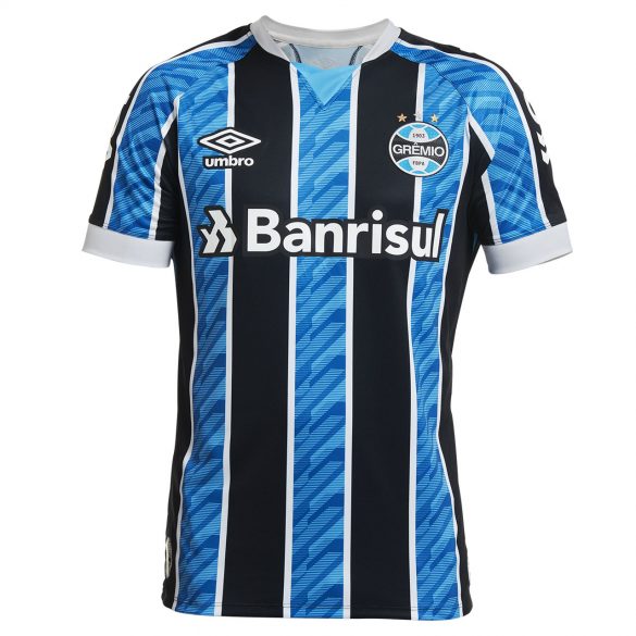 Grêmio lança novos uniformes com as duas camisas listradas