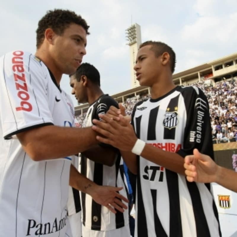 1&ordm; t&iacute;tulo de Ronaldo no Corinthians faz anivers&aacute;rio