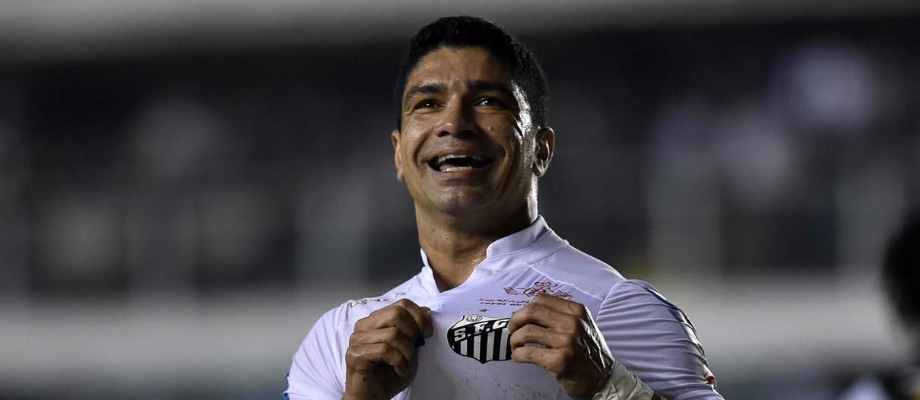 Renato, o elegante guerreiro, completa 41 anos