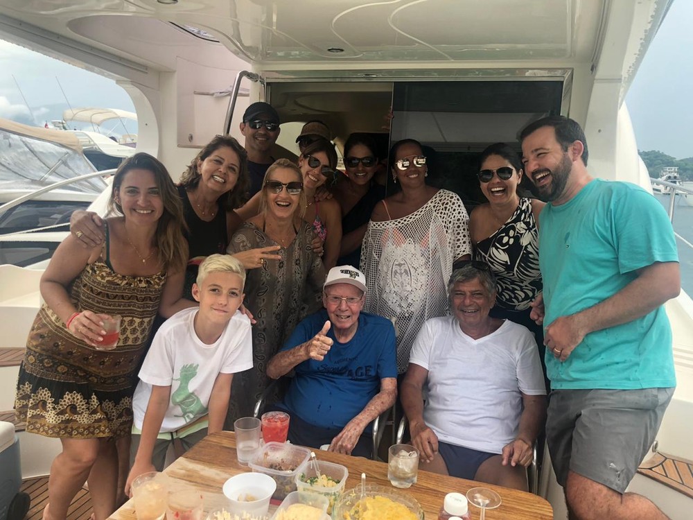 Zagallo com a fam&iacute;lia na virada do ano