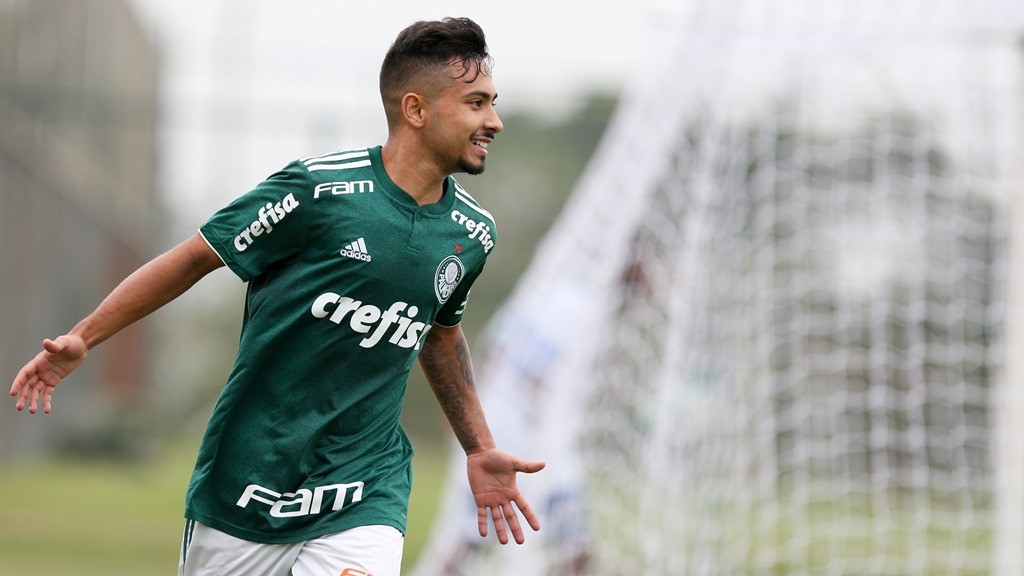 Palmeiras pode ceder Alan Guimarães ao Guarani