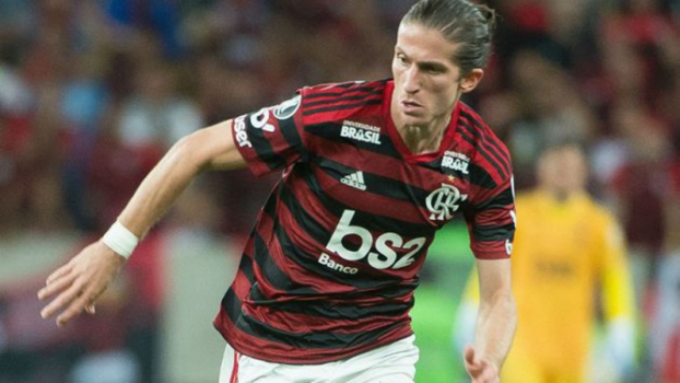 Filipe Luís relembra final da Libertadores contra o River