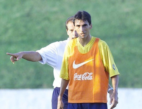 Leomar, o Nota 7 de Emerson Le&atilde;o, completa 49 anos