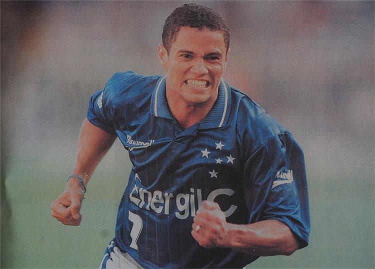 Marcelo Ramos, o Flecha Azul do Cruzeiro, completa 47 anos