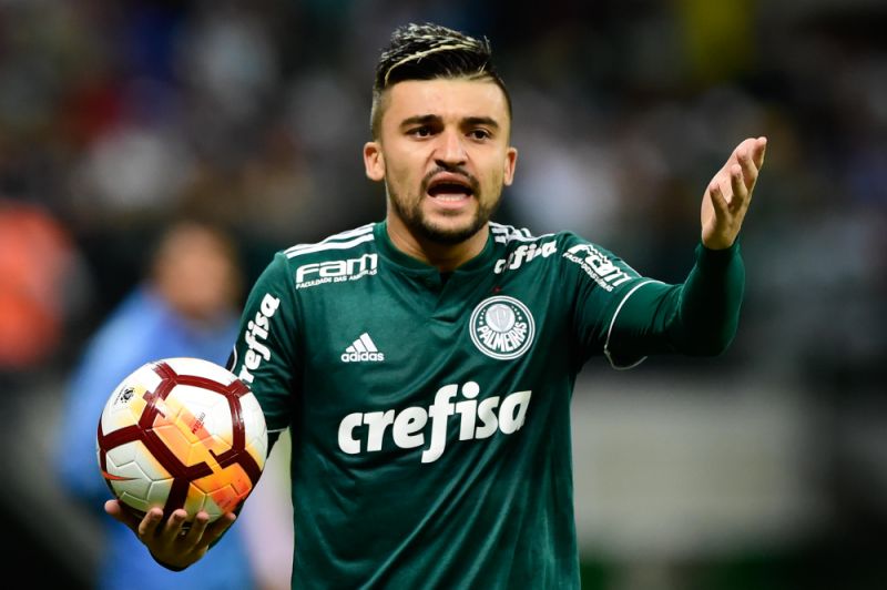 Cruzeiro deseja contar com Victor Luís para temporada