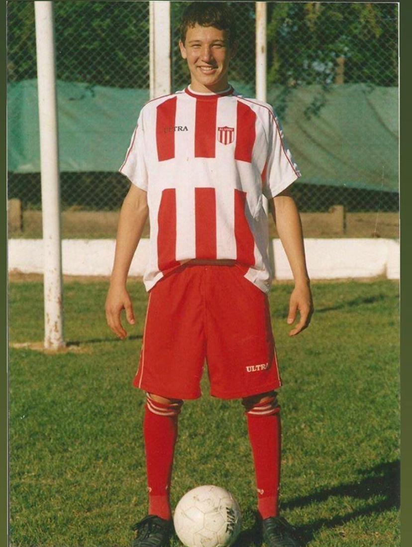 Parabéns, Musto! Homem de confiança de Coudet completa 33 anos