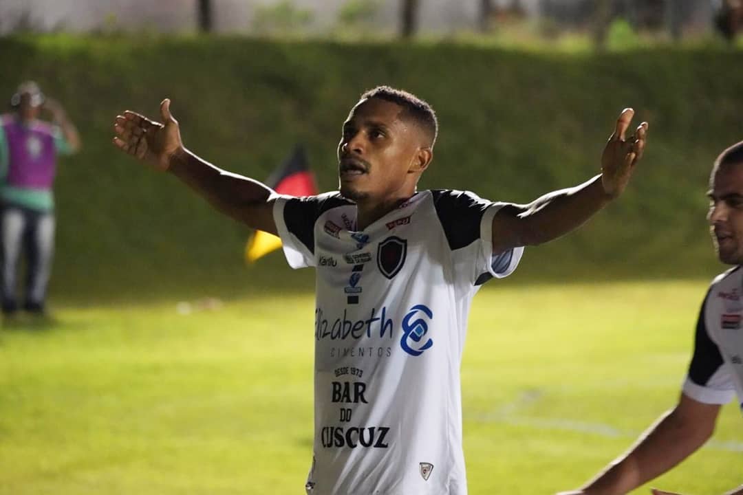 Neilson não renova com Botafogo-PB e está livre no mercado