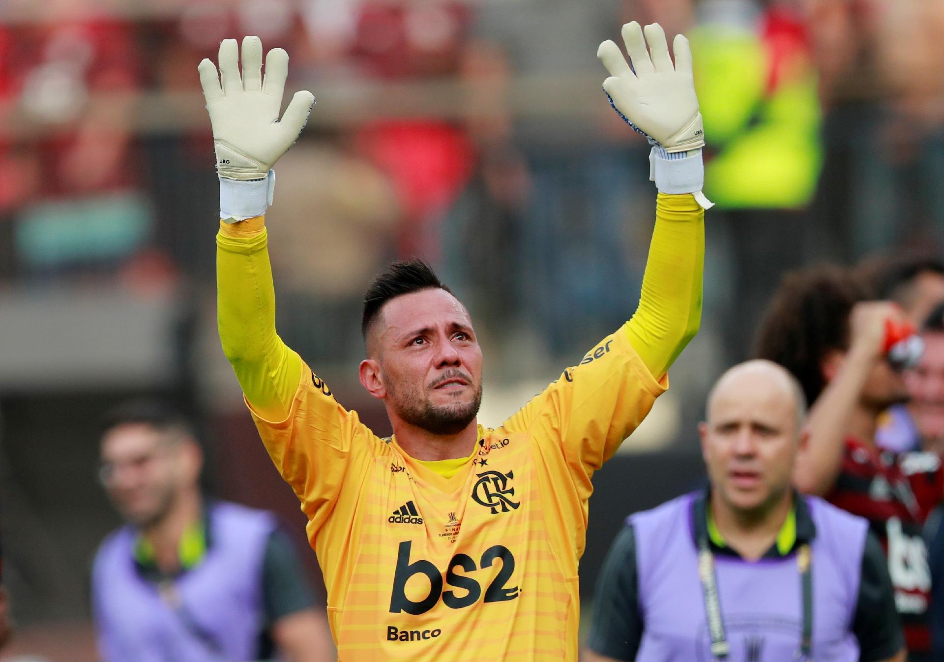 Diego Alves, pared&atilde;o do Flamengo, completa 35 anos