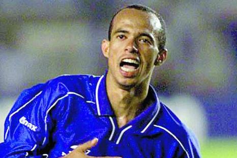 Parab&eacute;ns, Ricardinho! O &ldquo;Mosquito Azul&rdquo; comemora mais um anivers&aacute;rio