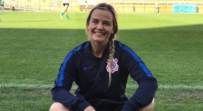 Feliz anivers&aacute;rio, Milene! A rainha das embaixadinhas est&aacute; de parab&eacute;ns!