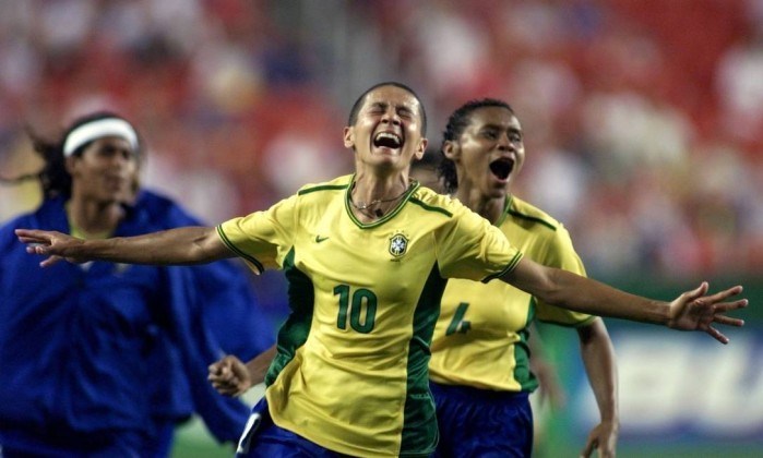 Parabéns, Sissi! A primeira craque que mudou o futebol feminino no Brasil está de aniversário