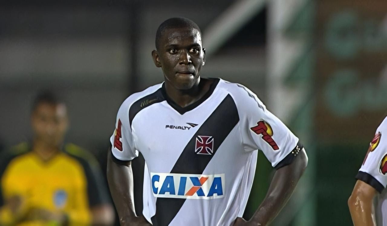 Zagueiro ex-Vasco, Jomar relembra passagem de conquistas no Cruz-Maltino