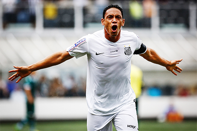 Ricardo Oliveira &eacute; &ldquo;assediado&rdquo; nas redes sociais por torcedores do Santos